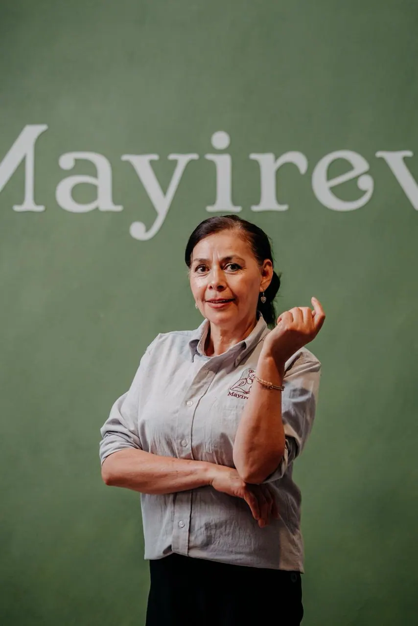 Fundadora de Mayirevo